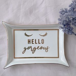 Hello gorgeous trinkets white/gold, OS,